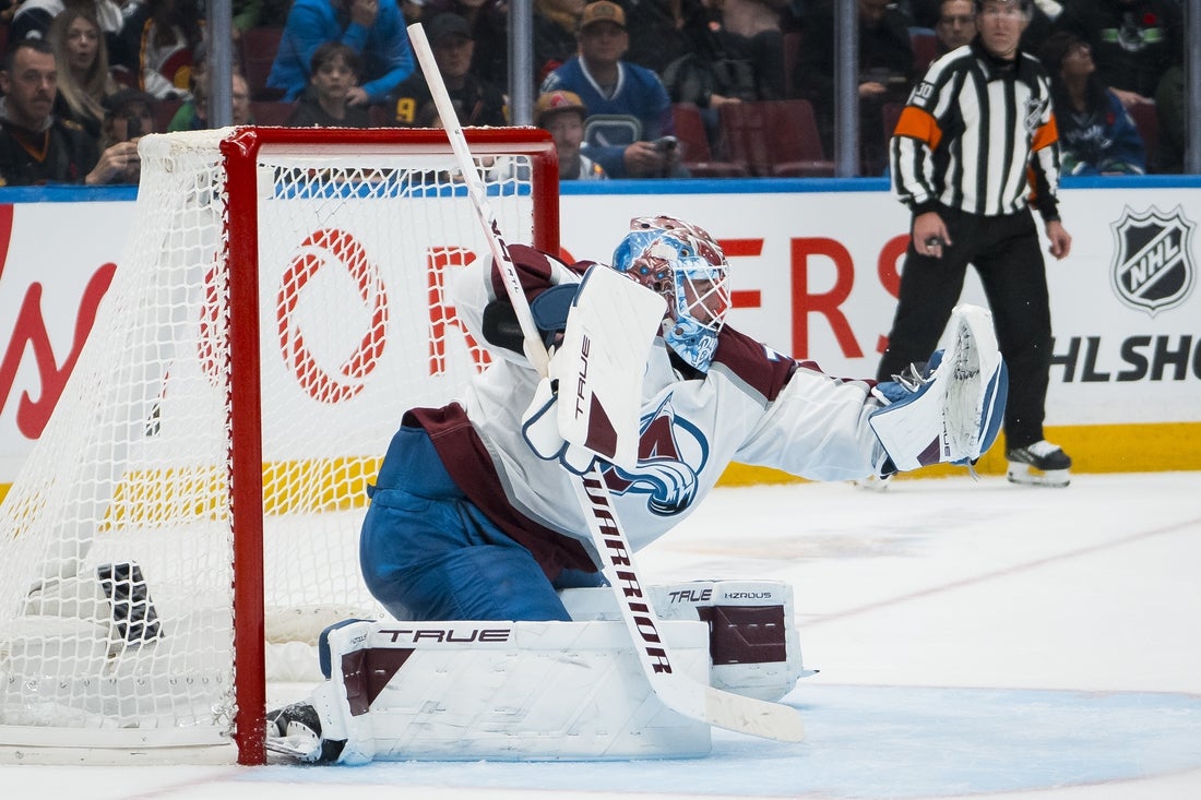 Blackhawks next up to try to slow Avalanche's run of scoring, defense