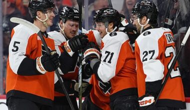 Flyers fans go wild when Foerster, Michkov score franchise-record 3 goals in 26 seconds