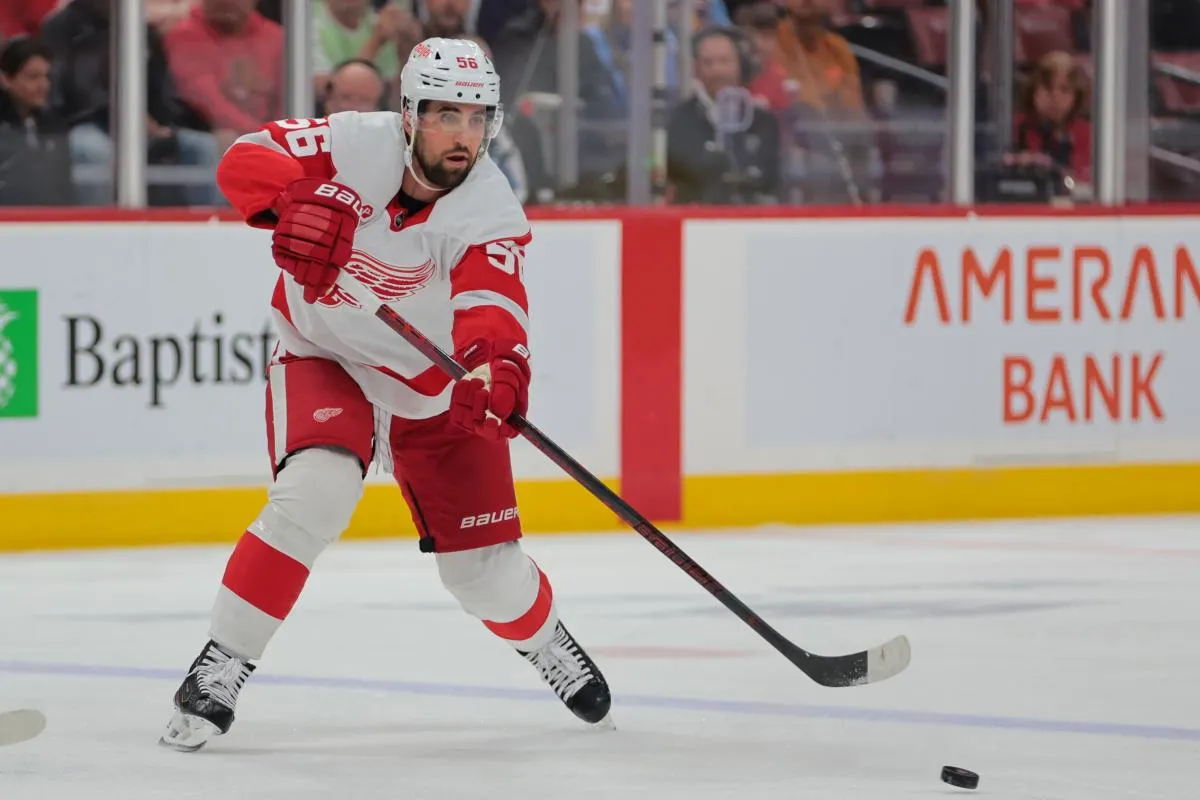 Red Wings officially complete roster move involving veteran defenseman