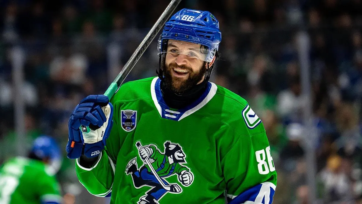 Former Vancouver Canuck and Calder Cup Champion Officially Finds New Home After Becoming a UFA