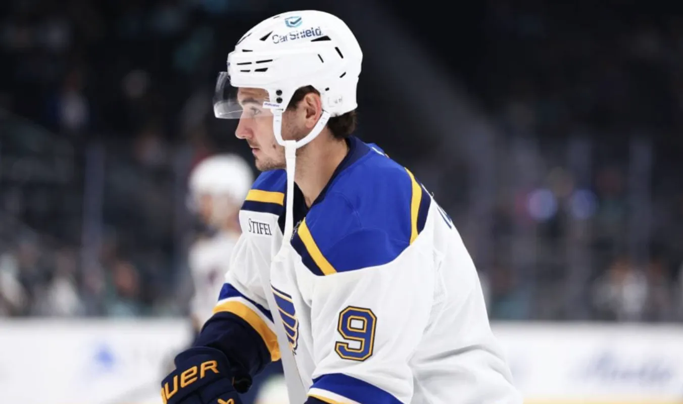 Alexandre Texier officially signs $1 million deal with Canadian team