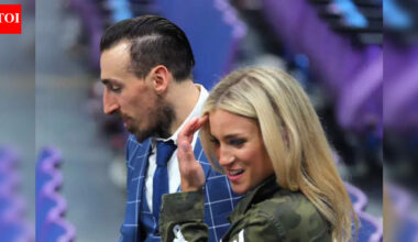 “We wouldn’t be us without you!”: Panthers forward Brad Marchand posts emotional birthday wish as wife Katrina Sloane turns 40 | NHL News