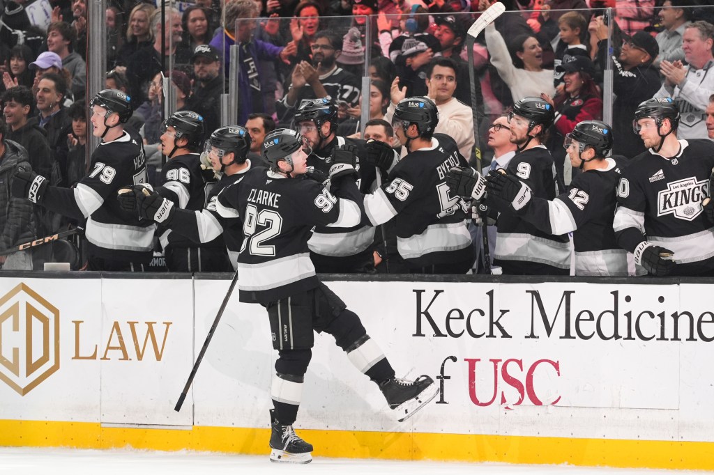 Brandt Clarke’s power-play goal helps Kings end 3-game skid – Pasadena Star News
