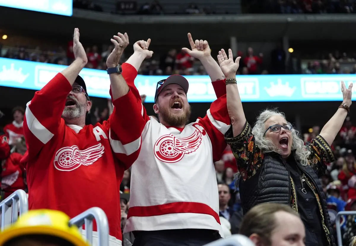 Red Wings giving away 7500 awesome gifts on Wednesday