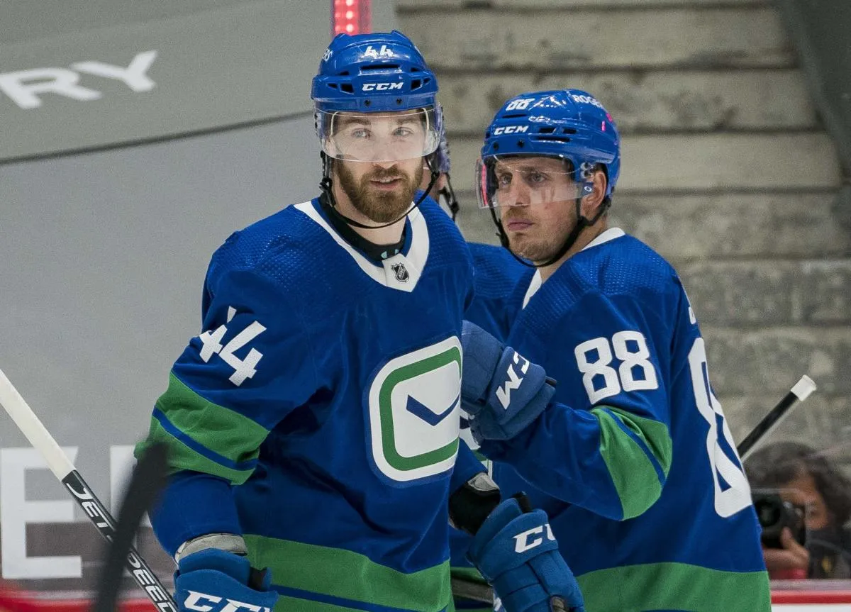 Former Vancouver Canucks Forward Signs New Contract After Becoming a Free Agent Over the Summer