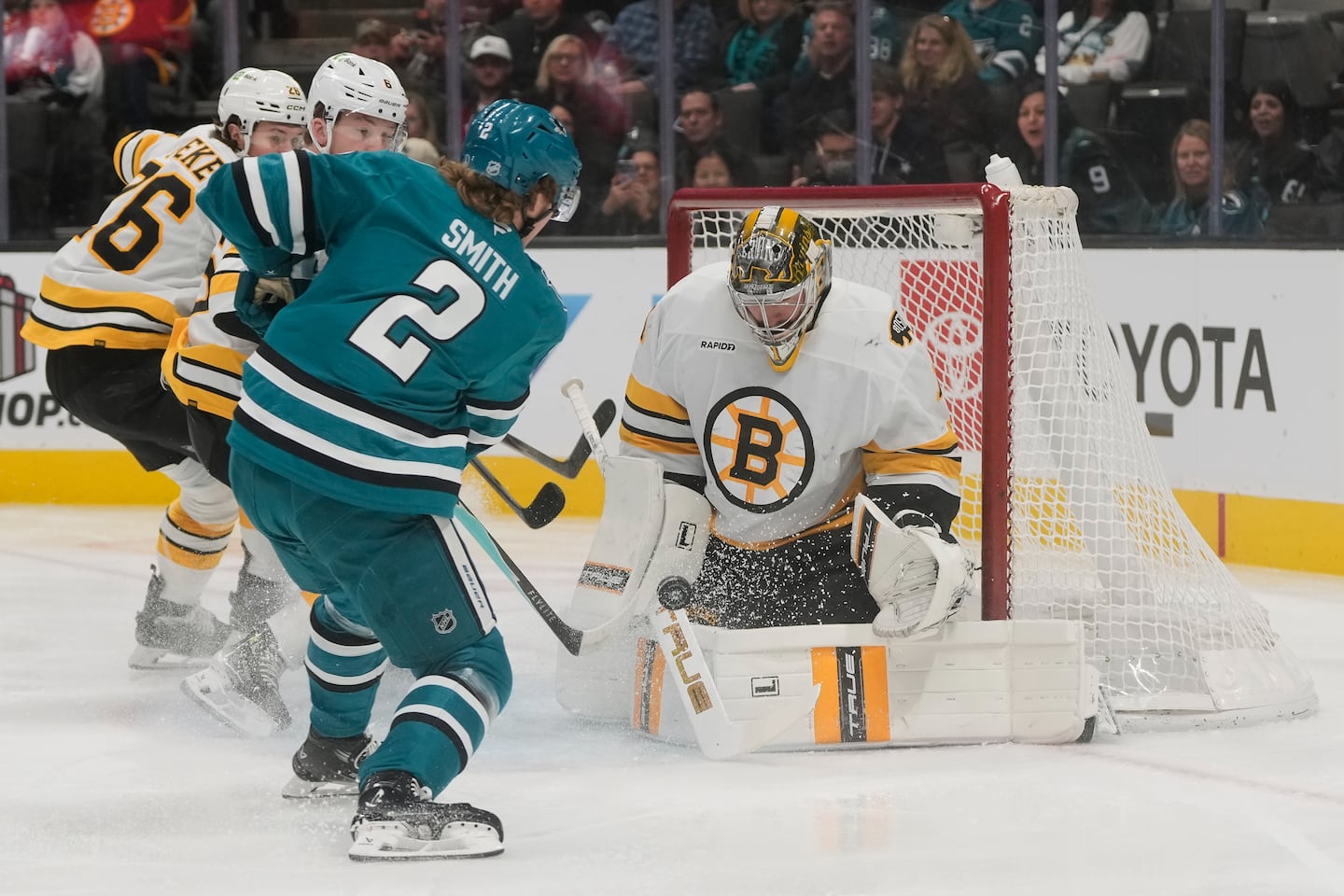 Goaltender Jeremy Swayman, who was in net for the Bruins Sunday against the Sharks, drew the start for Wednesday night's road game against the Islanders, the finale of a four-game trip.