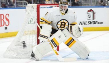 Jeremy Swayman stops 44 shots as Bruins sweep Islanders