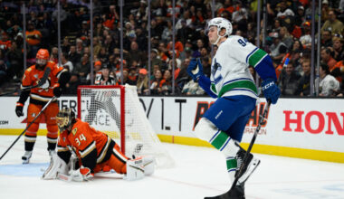 Canucks Defeat Ducks 5-4 in Fast-Paced Pacific Division Battle