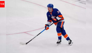 NHL Update: Islanders' Tony DeAngelo comments on Donald Trump's response to White House shooting | NHL News