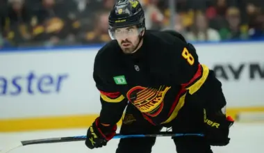 Vancouver Canucks appear to shift their trade plans with fan favourite Conor Garland