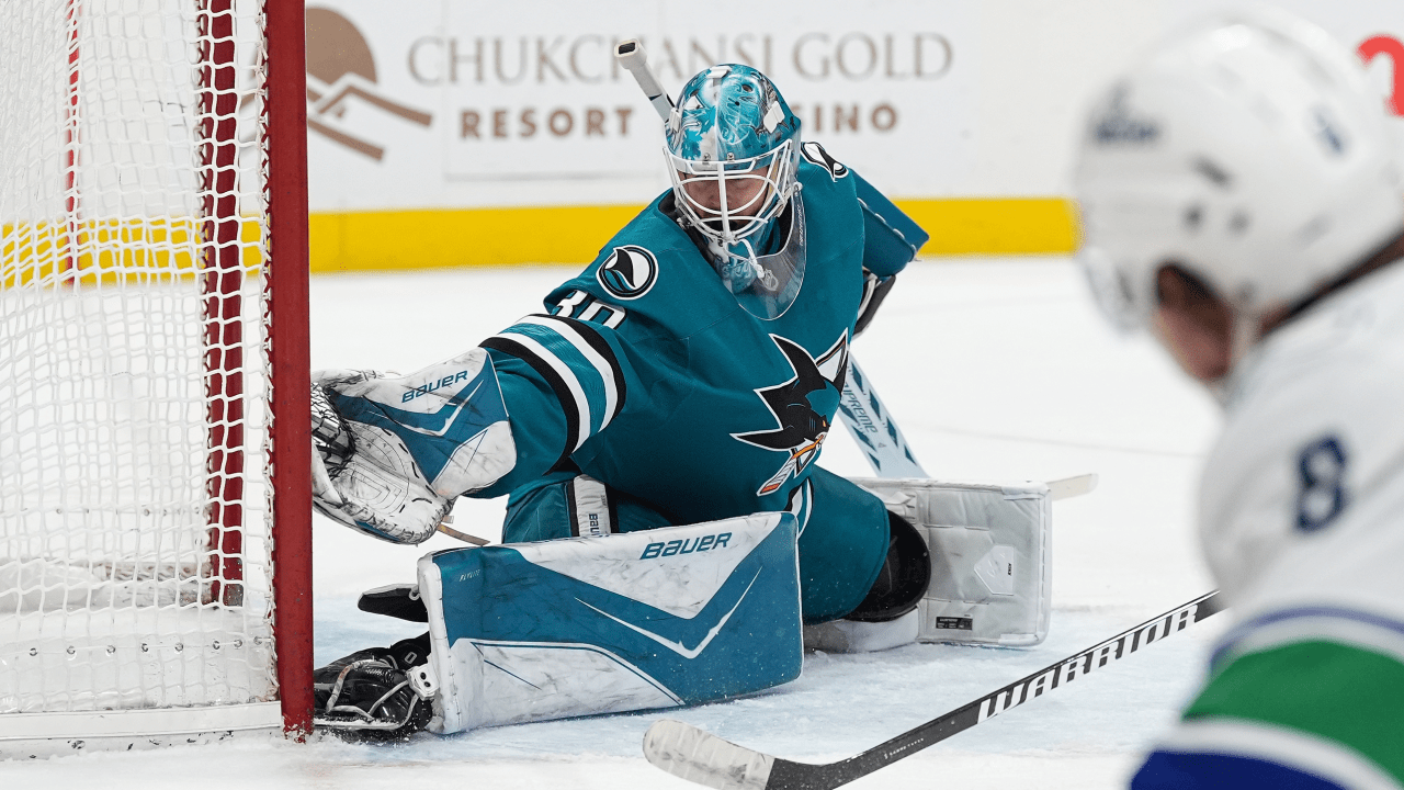 Askarov makes 32 saves in Sharks win against Canucks