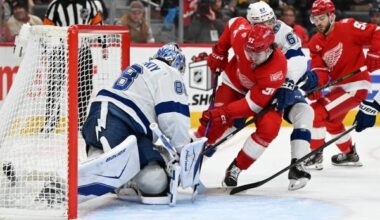 Lightning double up Red Wings, extend win streak to six