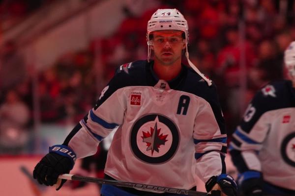 Coach critical of skidding Jets ahead of matchup vs. Predators