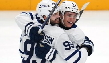 Ekman-Larsson extends point streak as the Maple Leafs rout the Penguins 7-2
