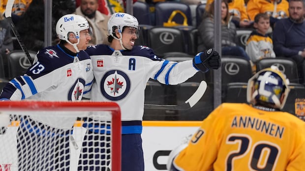 Jets snap 4-game skid with 5-2 win in Nashville