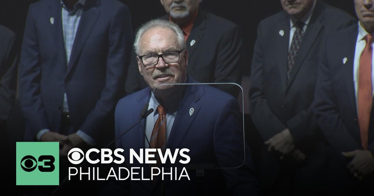 Philadelphia Flyers alumni honor Bernie Parent at celebration of life event
