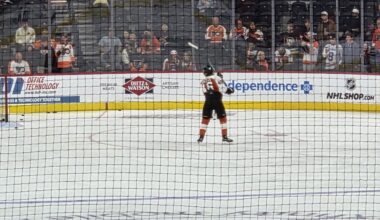 Zegras, Dvorak help lead Flyers over Blues in back-and-forth battle ► FLYERS NITTY GRITTY