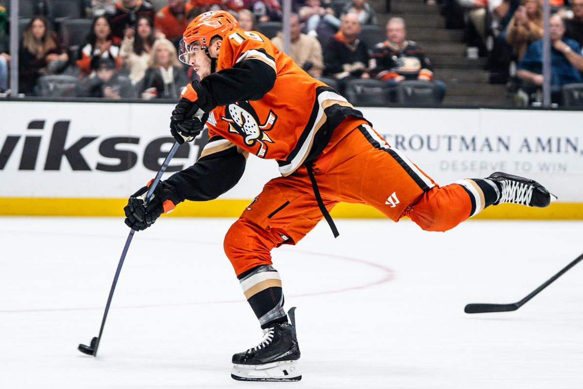 Anaheim Ducks RW Troy Terry (19) takes a slap shot towards the goal during an NHL game against the New Jersey Devils on Sunday November 2, 2025 in Anaheim, California.