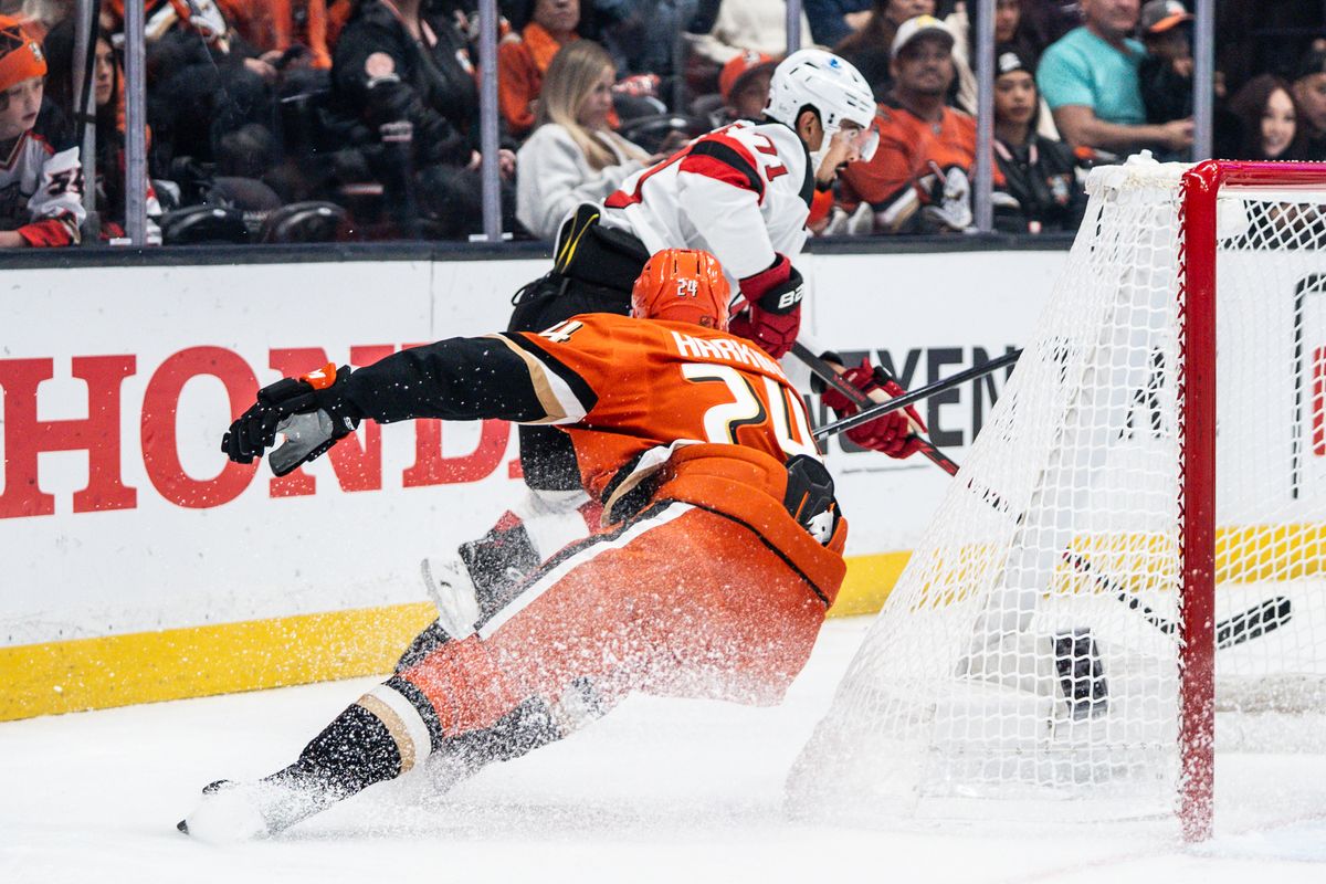 Anaheim Ducks C Jansen Harkins (24) chases down his opponent to steal the puck during an NHL game against the New Jersey Devils on Sunday November 2, 2025 in Anaheim, California.