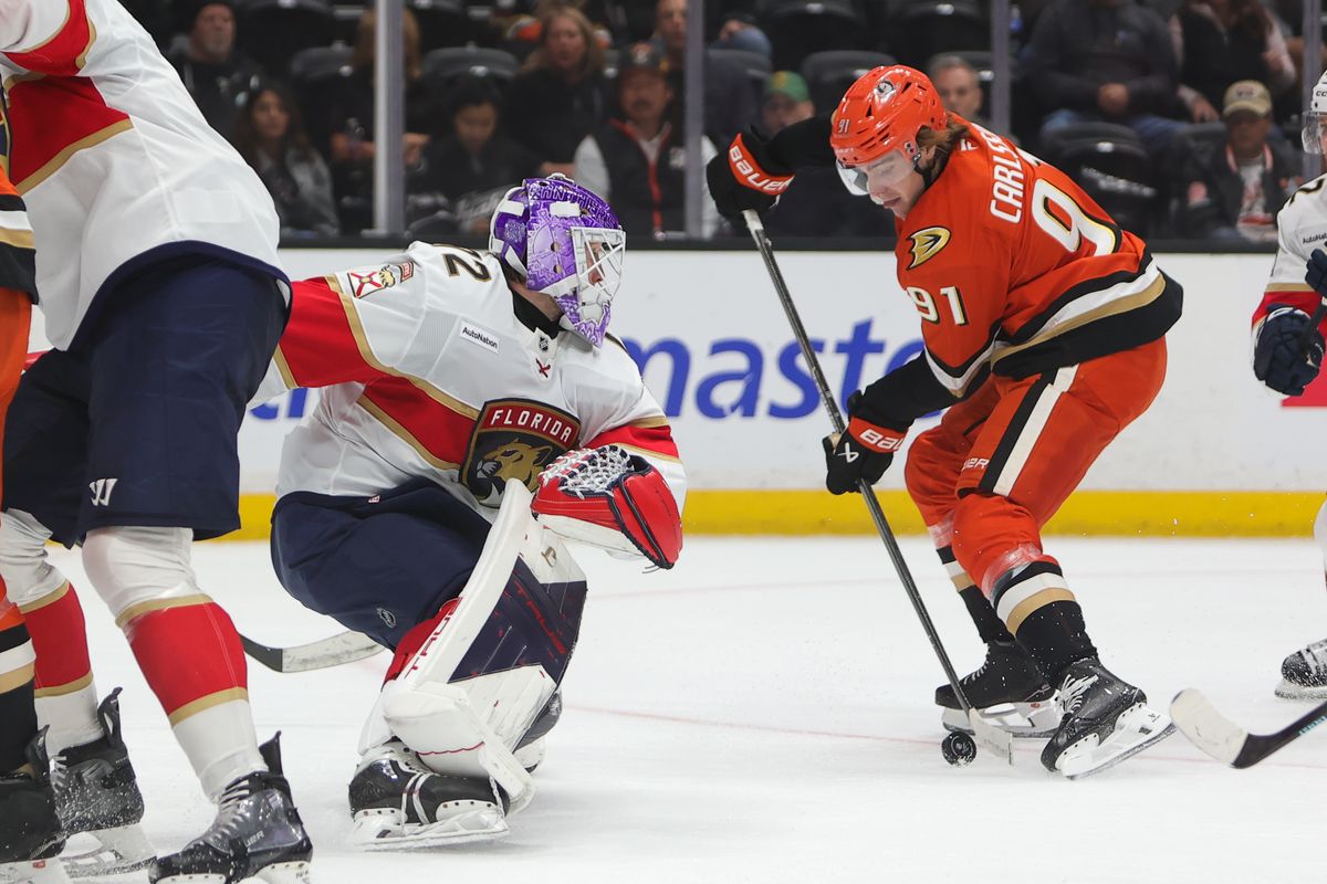 #91 C Leo Carlsson of the Anaheim Ducks takes a shot on goal during an NHL game against the Florida Panthers on November 4, 2025 in Anaheim, CA.