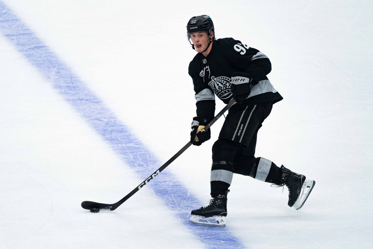Los Angeles Kings defenseman Brandt Clarke (92) passes during an NHL game between the Vancouver Canucks and the Los Angeles Kings, Saturday November 29, 2025 at Crypto.com Arena in Los Angeles, Calif.