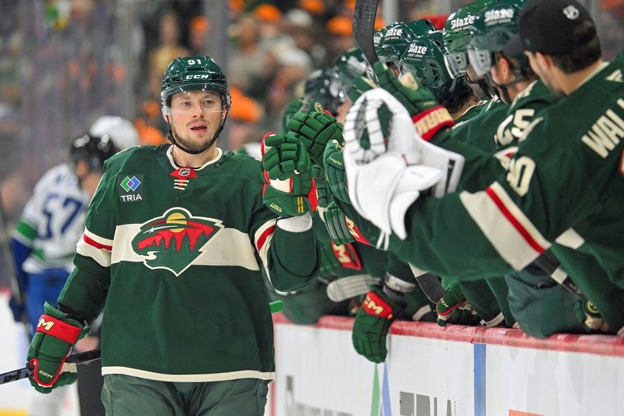 NHL: Vancouver Canucks at Minnesota Wild