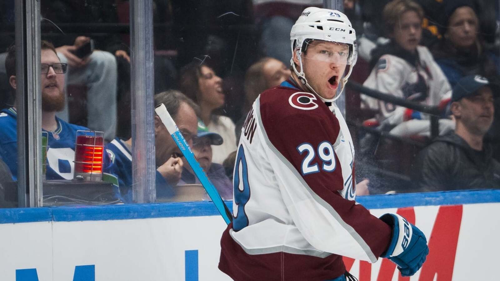 Avalanche, Ducks collide in battle of division leaders