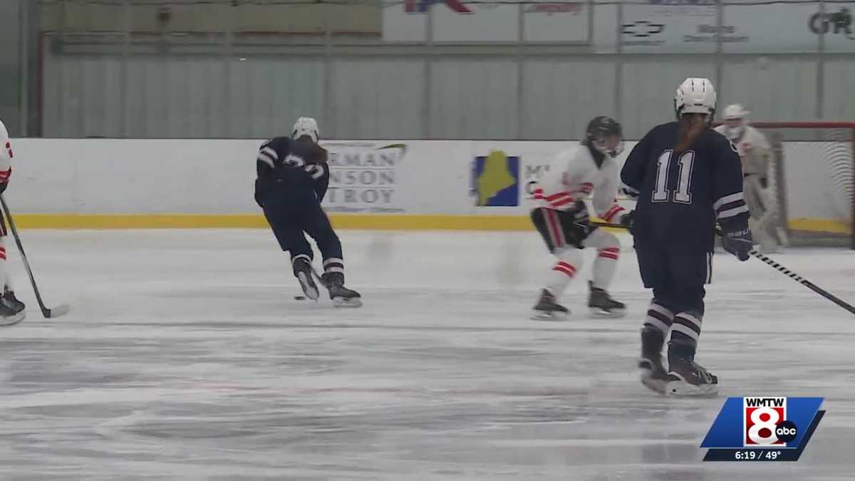 Pre-Holiday girls hockey