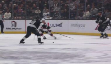 Clarke's power-play goal ends Kings' 3-game losing streak