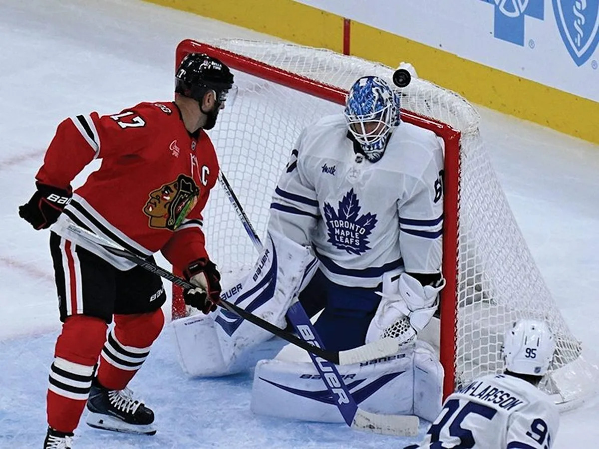 Joseph Woll stands tall, but Leafs' confidence sags with loss in Chicago