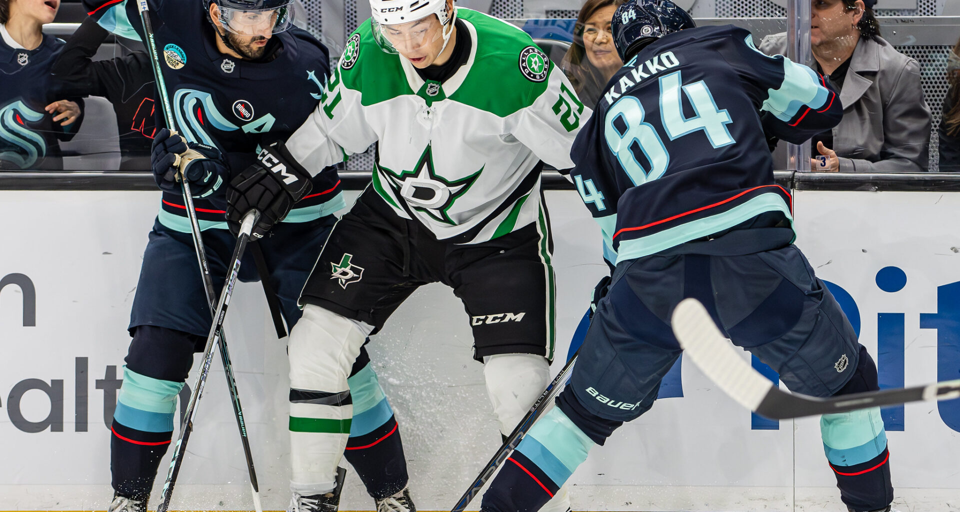 A Pre-Turkey Day Tussle with Dallas!