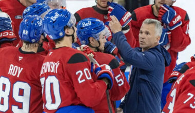 Cowan: Martin St. Louis gains valuable experience leading young Canadiens