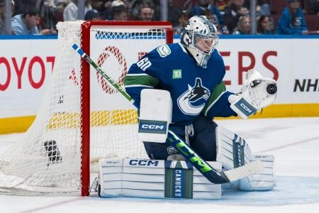 Nikita Tolopilo with the Vancouver Canucks.