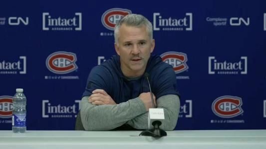 Photo of Canadiens head coach Martin St-Louis Photo of Canadiens head coach Martin St-Louis