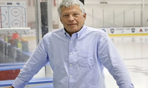 Hockey Legend Passes Away at 75 Years Old