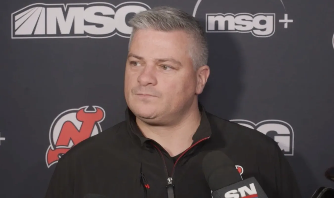 Sheldon Keefe comments on Jack Hughes' scary hand injury