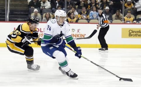 Travis Dermott with the Vancouver Canucks.