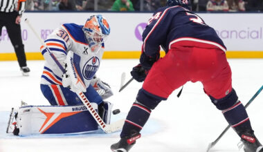 Oilers backup goalie Calvin Pickard struggles behind slack early-season team defence