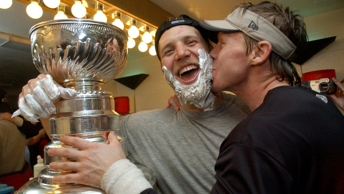 Complete coverage of top 100 Detroit Red Wings players, top 10 teams and more