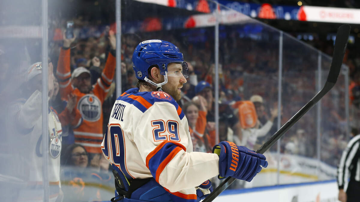 Oilers vs. Blackhawks Time, TV & Live Stream – 11/1/2025