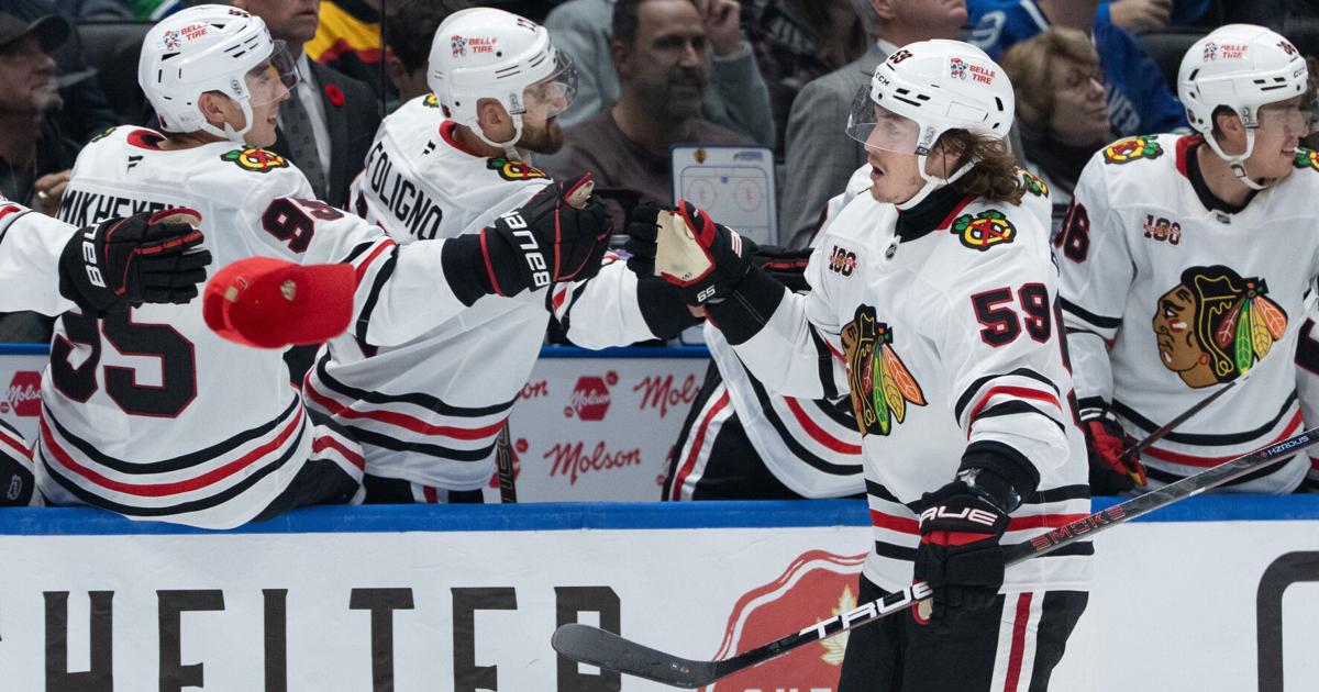 Bertuzzi's third-period hat trick leads Blackhawks past Canucks 5-2 | Sports