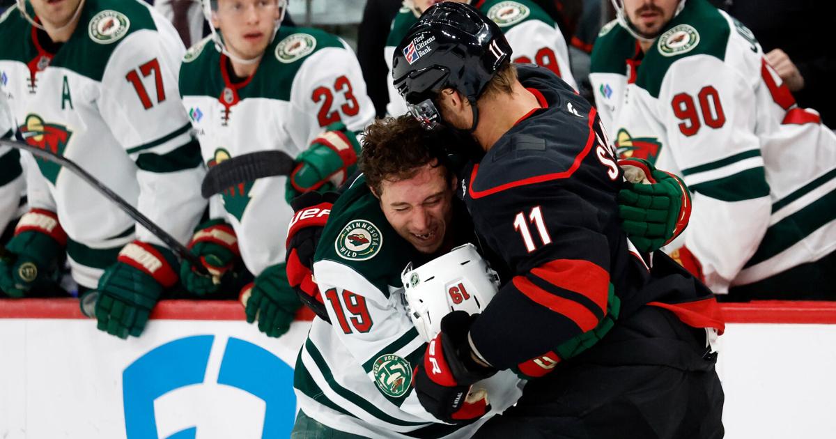 Jordan Staal marks Hurricanes milestone with rare fight |