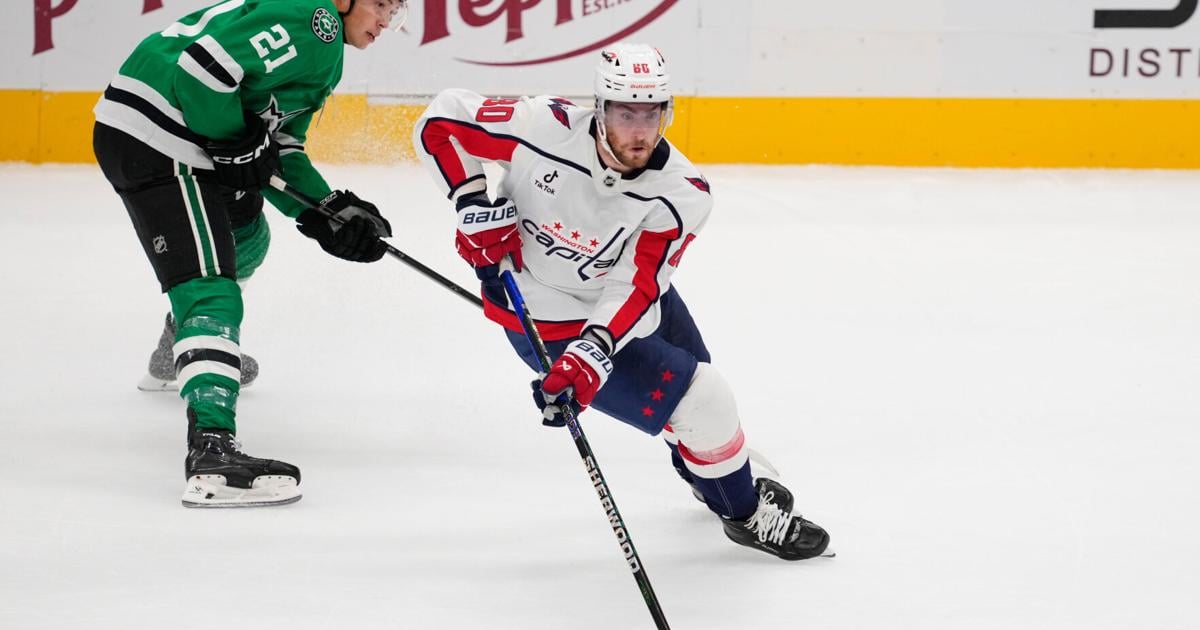 Capitals' Pierre-Luc Dubois expected to miss 3-4 months after surgery for abdominal, adductor issues | Sports