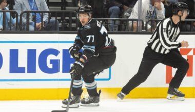 Peterka, Crouse score early in Mammoth's 4-goal 3rd period to beat Sabres 5-2 | Sports