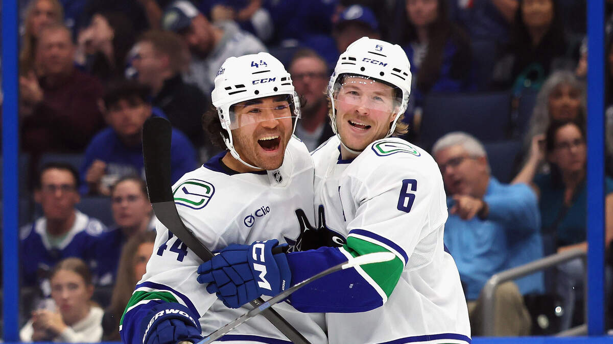 Canucks Rally Past Lightning | NewsRadio WFLA