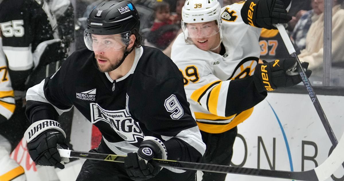 Morgan Geekie scores twice to tie for NHL goals lead, Bruins beat Kings 2-1 in OT |