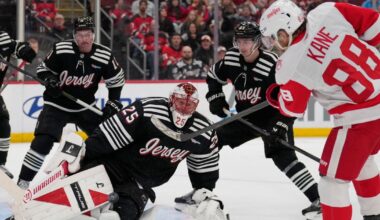Devils beat Red Wings 4-3, snap three-game losing streak | Sports News