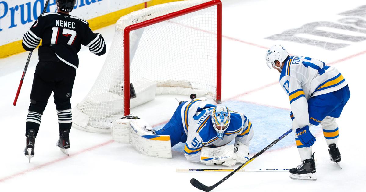 Simon Nemec's goal in overtime gives Devils a 3-2 victory over the Blues | National Sports