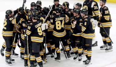 Swayman leads the Bruins past the Red Wings 3-2 in a shootout |