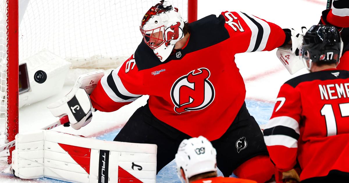 Tippett, Michkov each score twice to lead the Flyers past the Devils 5-3 |